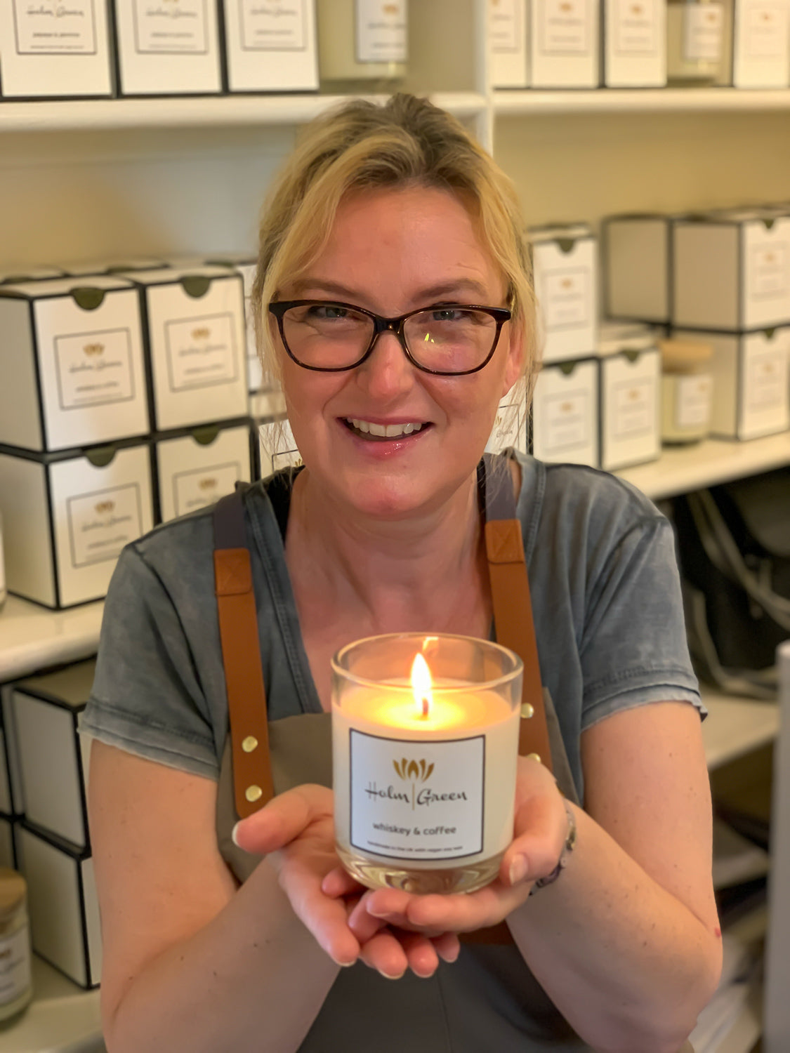 Janni Holmgreen female founder of Holmgreen Candles. Handmade Scented Candles in Gift Box. Perfect for birthdays, mothers day, christmas or friend gift.