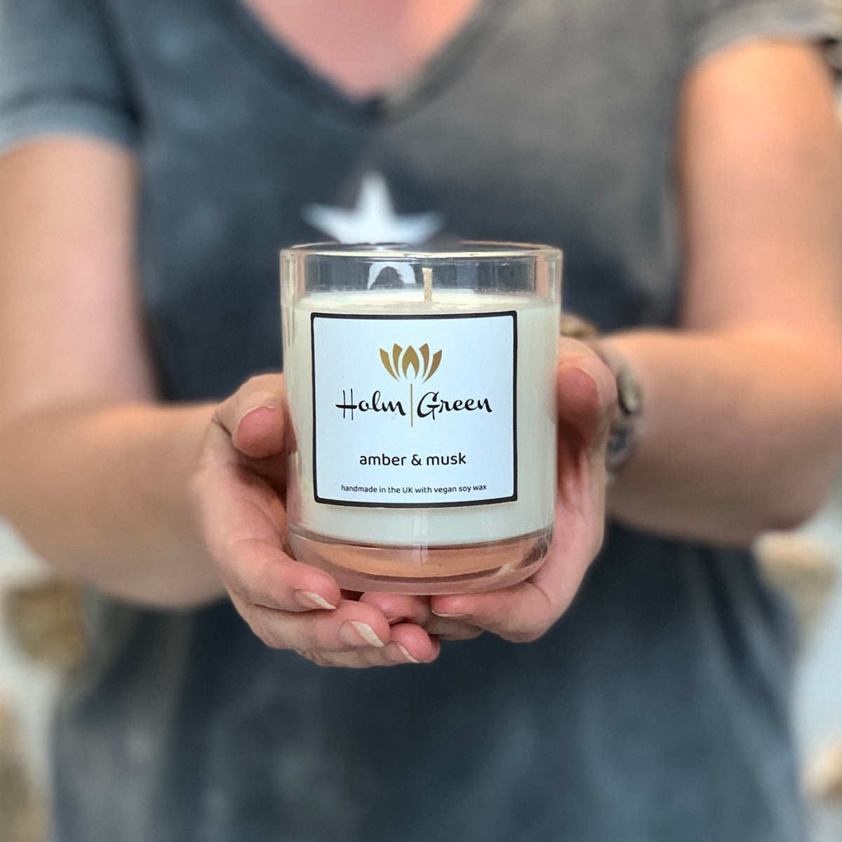 Amber &amp; Musk Scented Candle Holmgreen