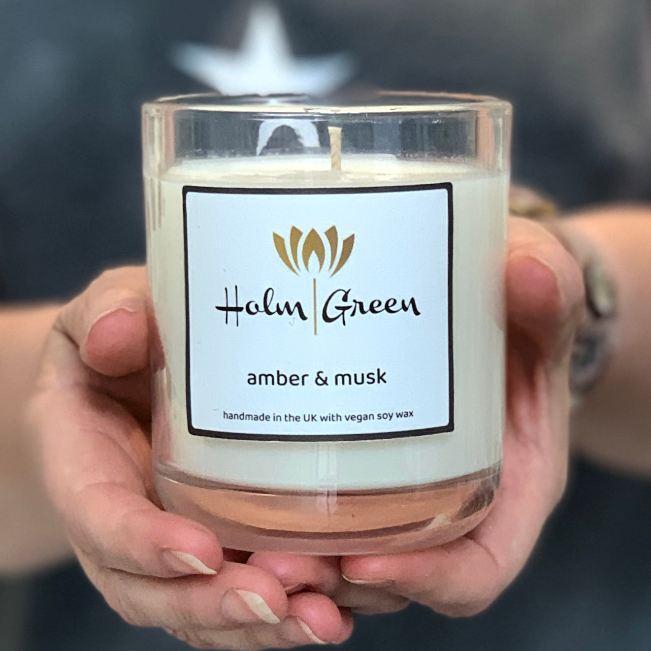 Amber & Musk Scented Candle Holmgreen